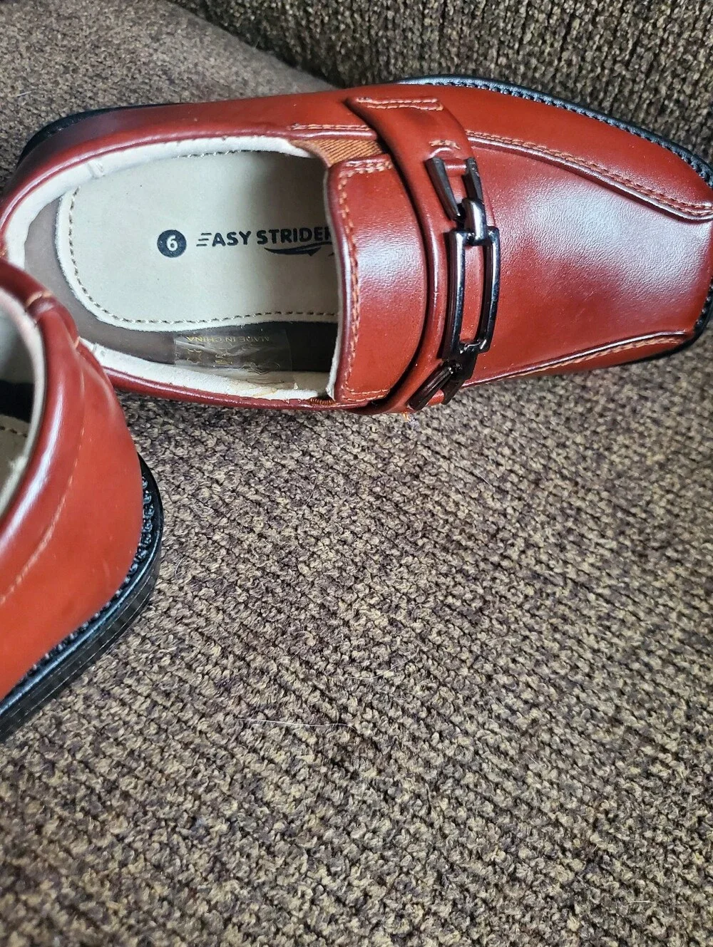 Boy's Classic Brown Slip-On Loafers NEW Size 6 (Little Boy)